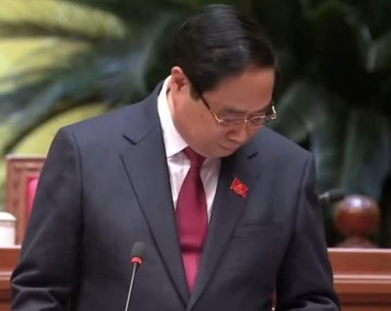 Khoảnh khắc Thủ tướng Phạm Minh Chính xúc động khi đứng trên bục phát biểu tại kỳ Đại hội Đảng cuối cùng