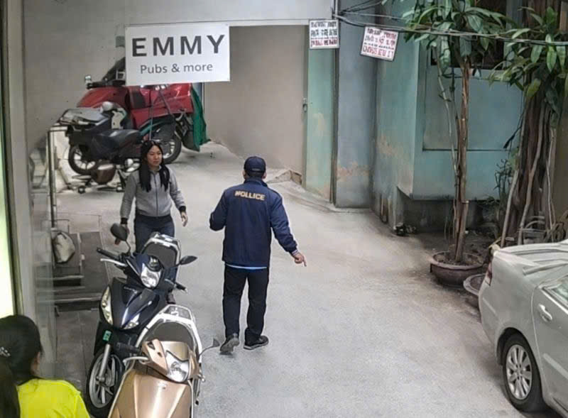 Ngán ngẩm: Ông chú đi “phó đà” tận 1,5 giờ đồng hồ chị gái yêu cầu trả phí chỉ có 200 cành