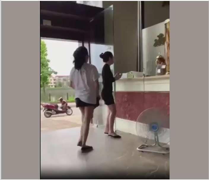 C:ă:ng đ:e’t: vk dùng đjện thoại của ck hẹn be’ 3 va`o nn và cái kết…