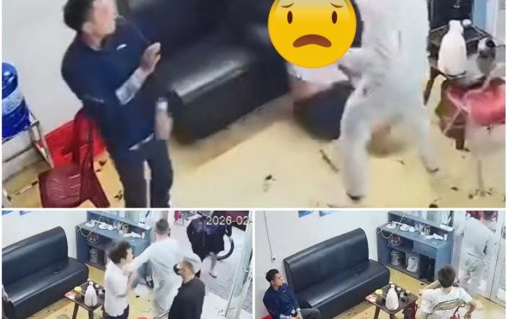 Các azai đi vào quán tóc có cả 🔫 và hunqkhi, chỉ đạo ae như tổng tài