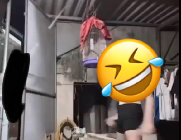 Ủa nó có t::ộ::i t:ì:nh gì z ! tỘI em nó quá. :(