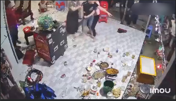 ‼️An Hữu – Đồng Tháp: Chưa rõ mauthuan gì mà vô nhà 👊🏻 ng ta vậy !!!