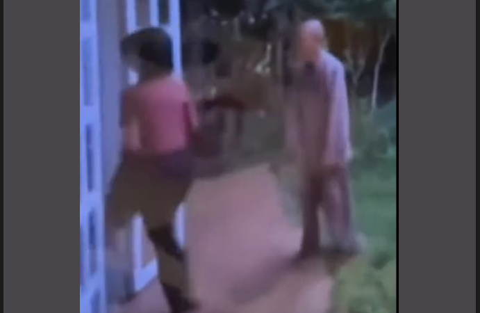 Tym hỏi thầy là ” m ko ng::ủ với no’,  sao no’ u::nq th::ư 🧚‍♂️🧚‍♂️ ? ” Khầy ă::n 1 🫲 đến tận Cà Mau còn nghe Tym nỡ lòng nào quên hết kỉ niệm của chúng ta…