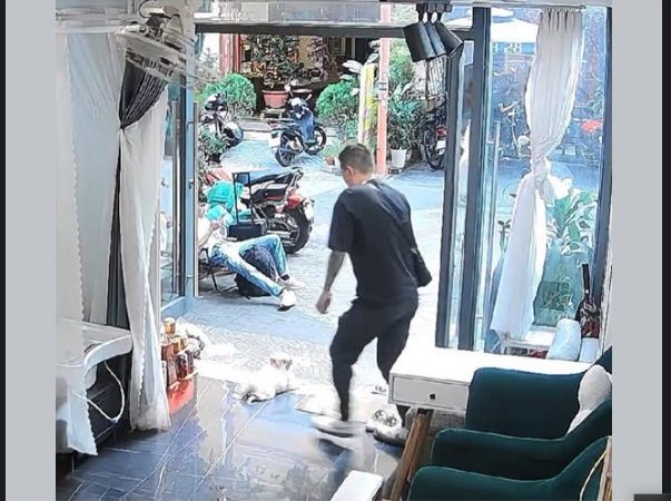 ‼️😡Đà Nẵng: Thanh njên ng Trung Quốc🦵 🐕 đang gây bucxuc nhất Mxh Việt Nam 😡