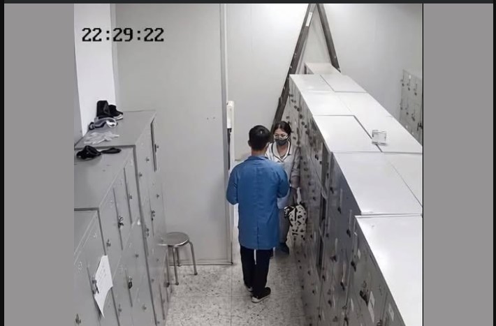 ❗️Ck c0n ở nhà đâu biết vk tănq ca vất vả thế này 😇 Gì cũng vừa phải thôi, 💋 nhau đổ hết tủ để đồ của mọi người còn đâu 🫣👇