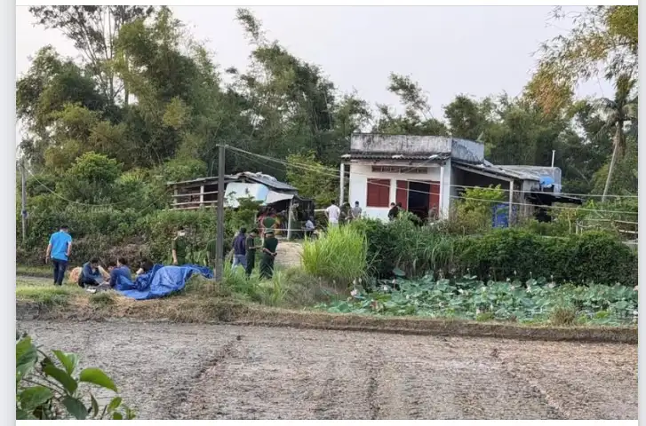 4 ng tuvonq trong căn nhà ở Gia Lai các thithe bị 🔥😰 Các nạn nhân gồm bà ngoại, con gái và 2 cháu sinh đôi đang học lớp 9